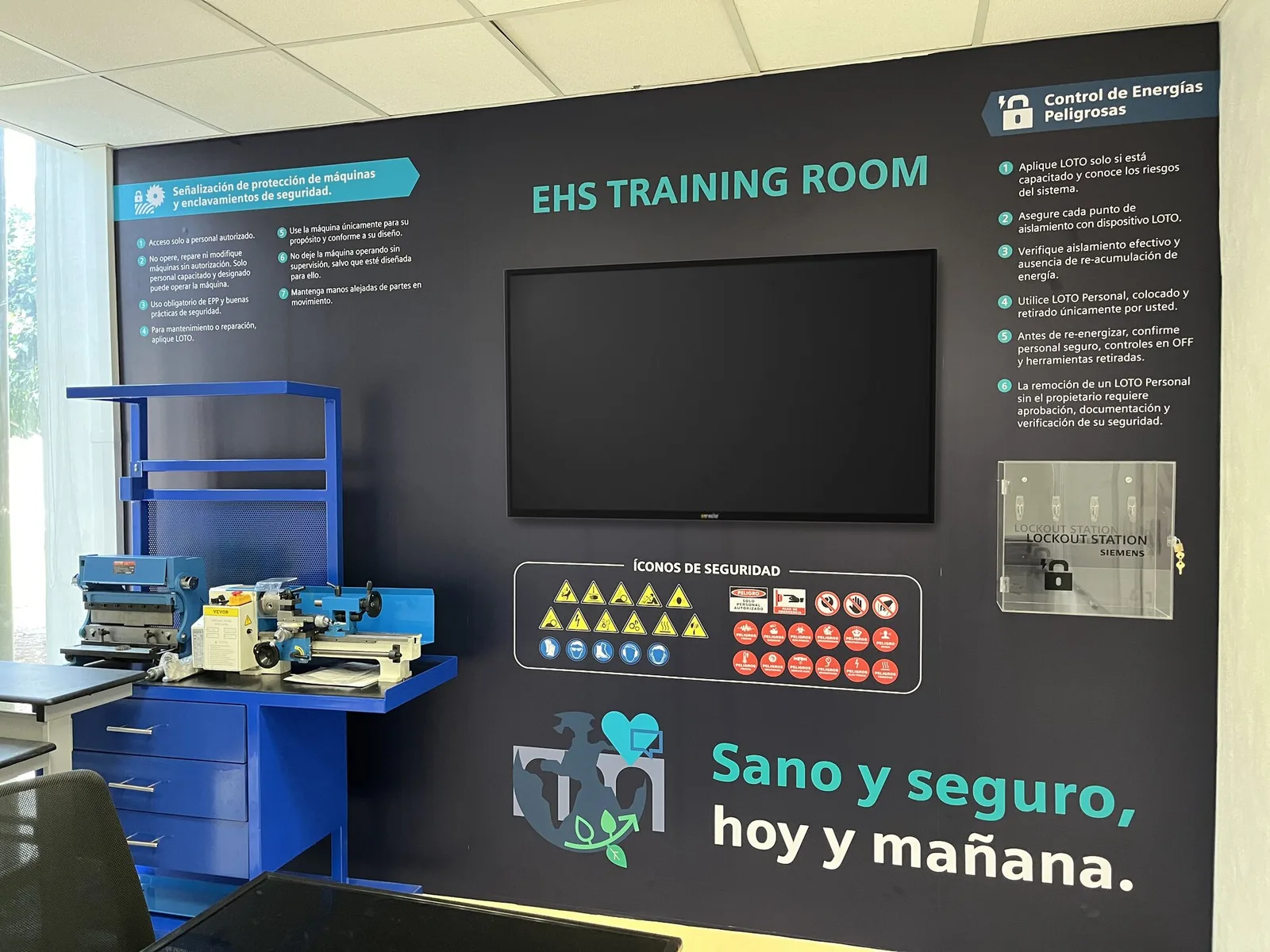 Sala de EHS Siemens con comunicación visual y señalización de seguridad